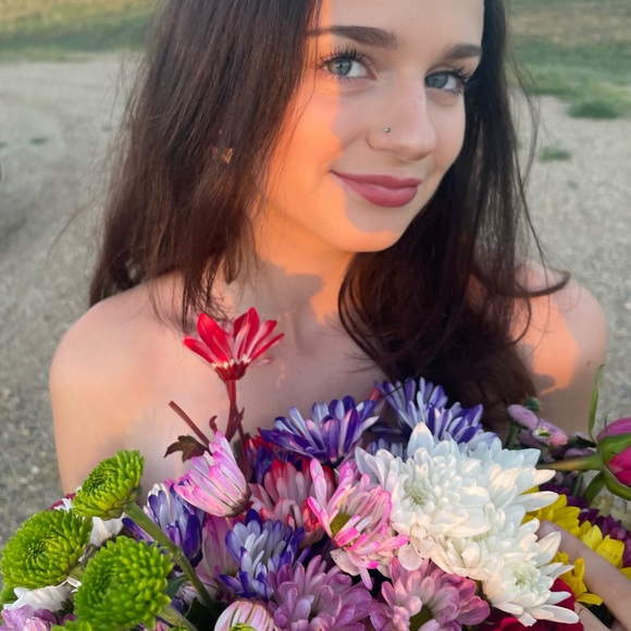 Hello I’m Juleah <3 - Picture 6 of 8